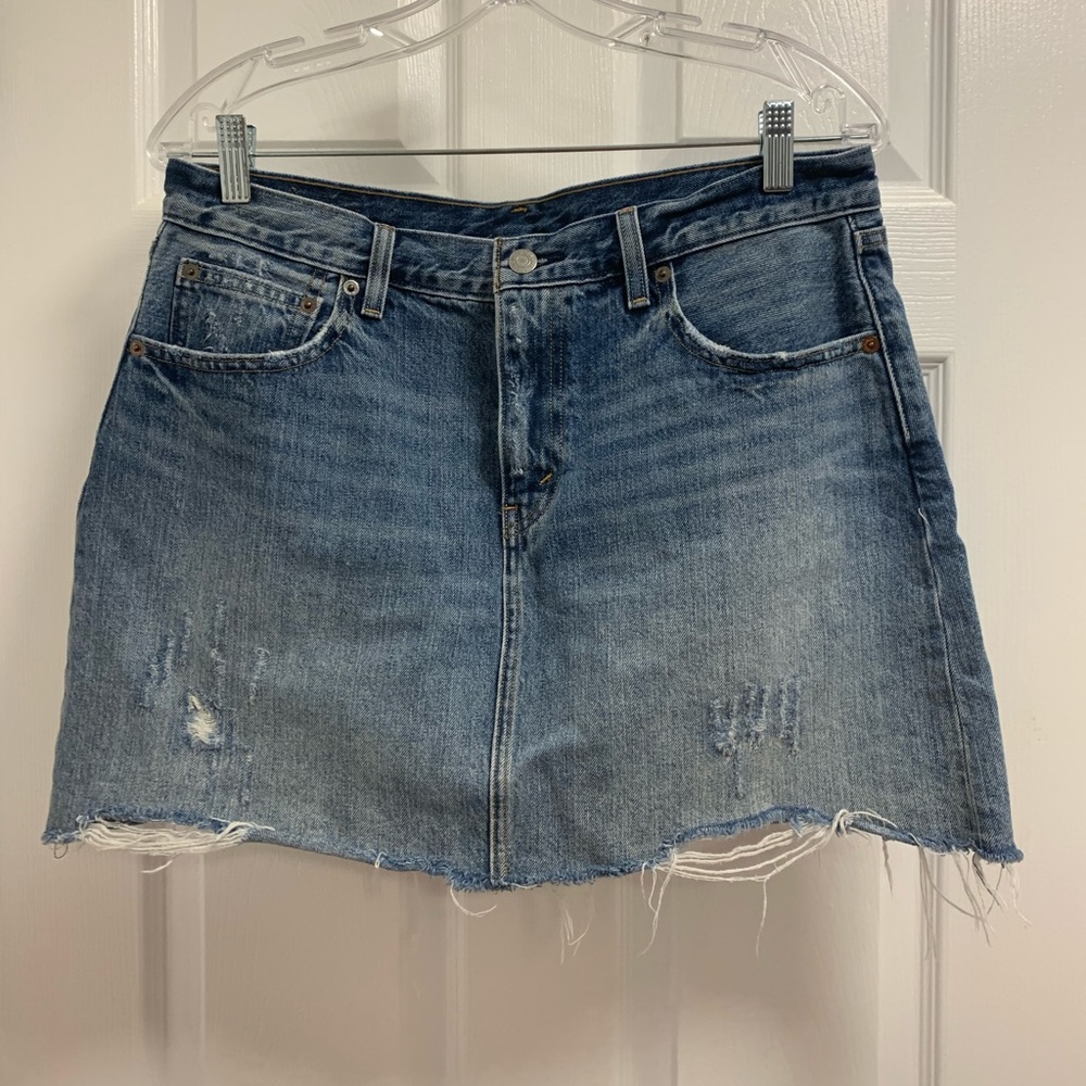 Levi’s denim mini skirt